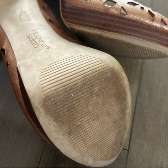 Gorgeous pair of Franco Sarto high heel shoes - Picture 3 of 4